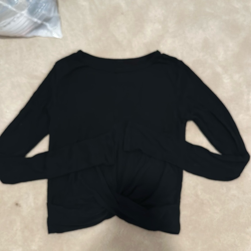 Alo black long sleeve top